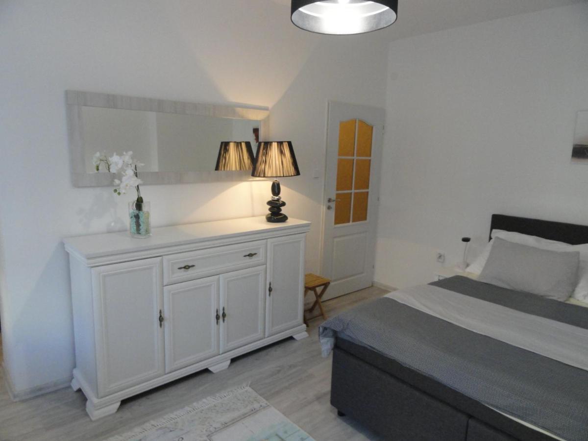 Apartman Sluka Їлемніце Екстер'єр фото