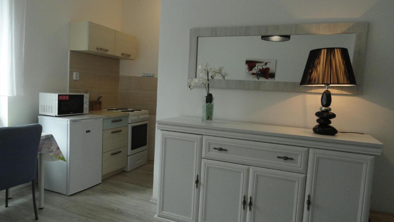 Apartman Sluka Їлемніце Екстер'єр фото