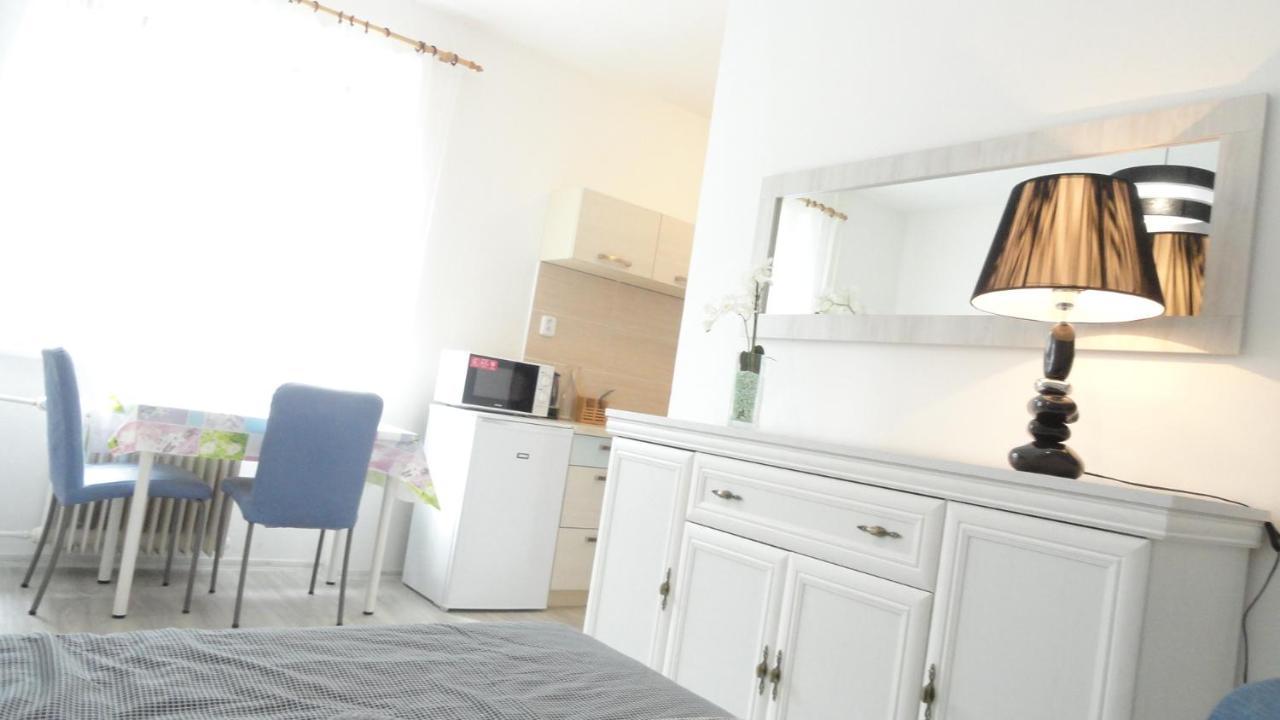 Apartman Sluka Їлемніце Екстер'єр фото