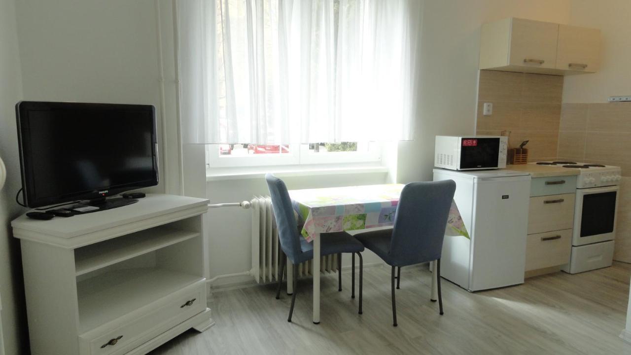 Apartman Sluka Їлемніце Екстер'єр фото